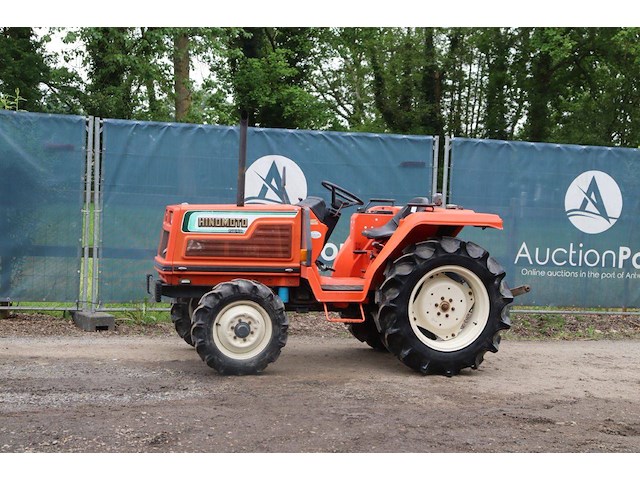 Minitractor hinomoto n249 diesel 25pk - afbeelding 1 van  1