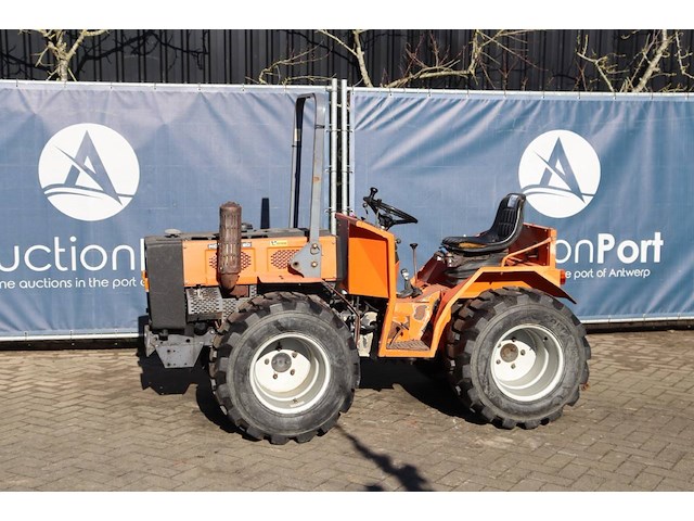 Minitractor holder c20 diesel 42pk - afbeelding 1 van  1