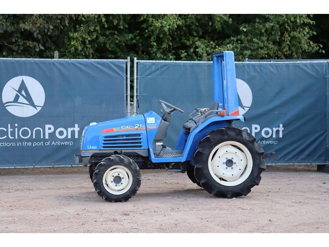 Minitractor iseki tf21f diesel 18pk - afbeelding 1 van  1