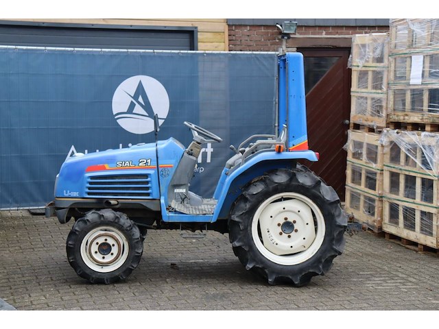 Minitractor iseki tf21f diesel 20.7pk - afbeelding 1 van  1