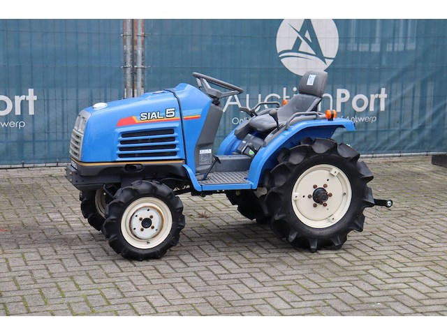 Minitractor iseki tf5f diesel 15pk - afbeelding 1 van  1