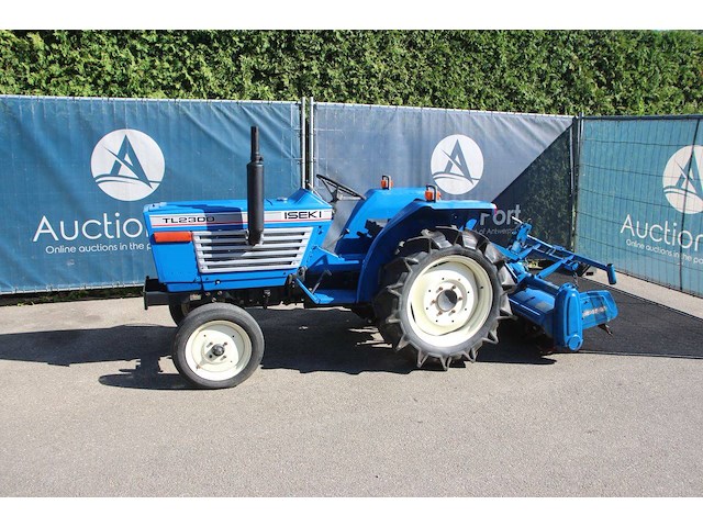 Minitractor iseki tl2300 diesel 23pk - afbeelding 1 van  1