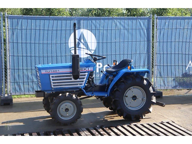 Minitractor iseki tu1401 diesel 13.8pk - afbeelding 1 van  1