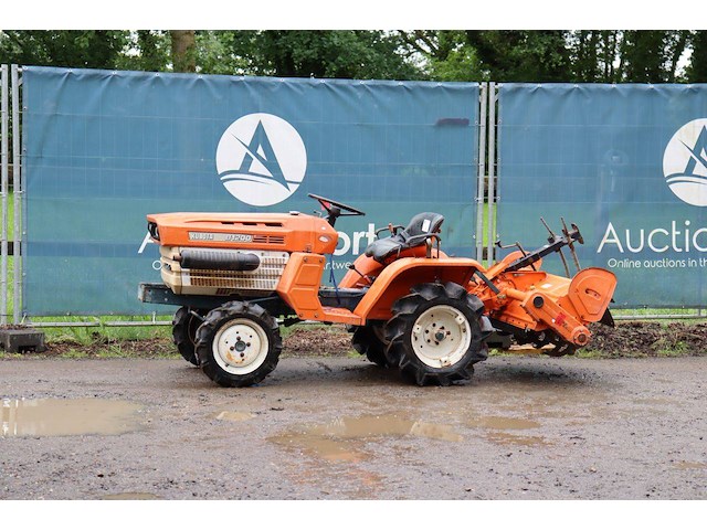 Minitractor kubota b1200dt diesel 12pk met grondfrees - afbeelding 1 van  1