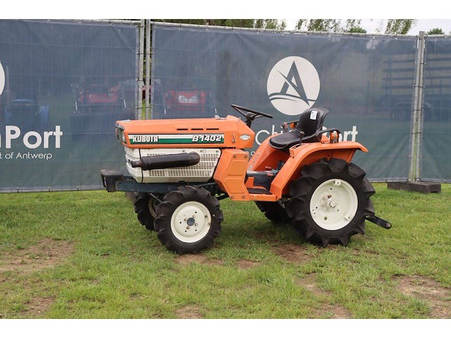 Minitractor kubota b1402 diesel 14pk - afbeelding 1 van  1