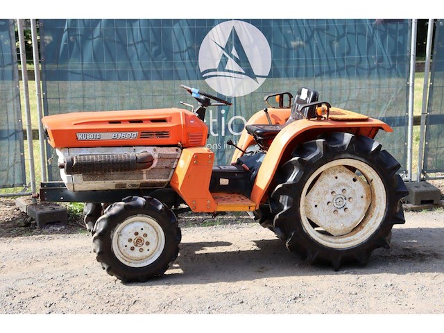 Minitractor kubota b1600 diesel 16pk - afbeelding 1 van  1
