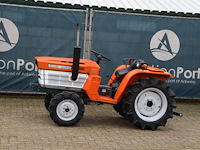 Minitractor kubota b1600dt diesel 16pk - afbeelding 1 van  1