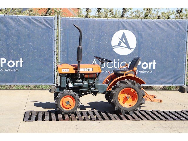 Minitractor kubota b5000 diesel 9pk (marge) - afbeelding 1 van  1