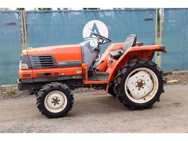 Minitractor kubota gl200 diesel - afbeelding 1 van  1