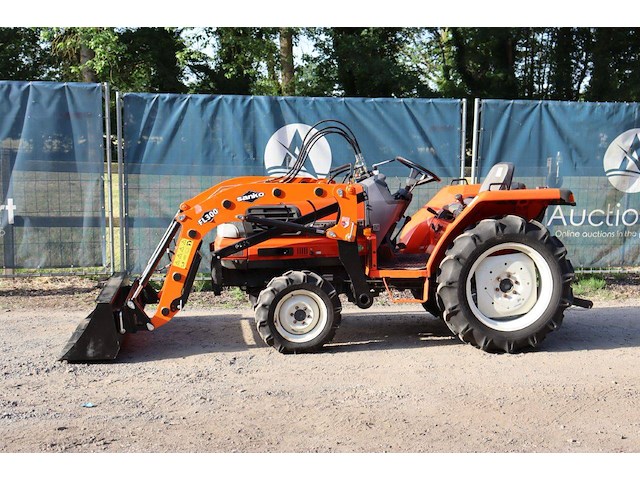 Minitractor kubota gl240 diesel 24pk met voorlader - afbeelding 1 van  1