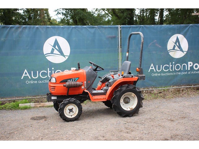 Minitractor kubota kj11 diesel 10.5pk - afbeelding 1 van  1