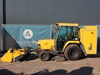 Minitractor kubota stv40 diesel 2006 met veegborstel
