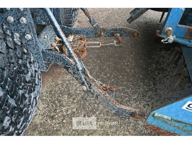 Minitractor met maaidek - afbeelding 9 van  11