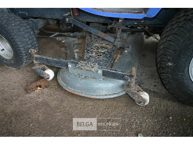 Minitractor met maaidek - afbeelding 10 van  11