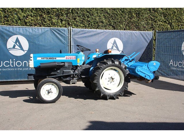 Minitractor mitsubishi d2050 diesel 20pk met grondfrees - afbeelding 1 van  1