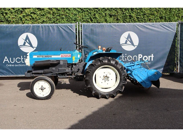 Minitractor mitsubishi d2050 diesel 20pk met grondfrees - afbeelding 1 van  1