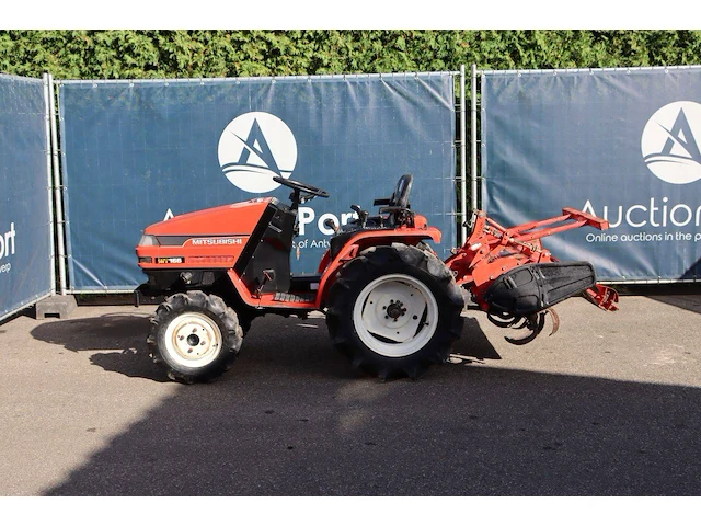 Minitractor mitsubishi mt155 diesel 15pk met grondfrees - afbeelding 1 van  1