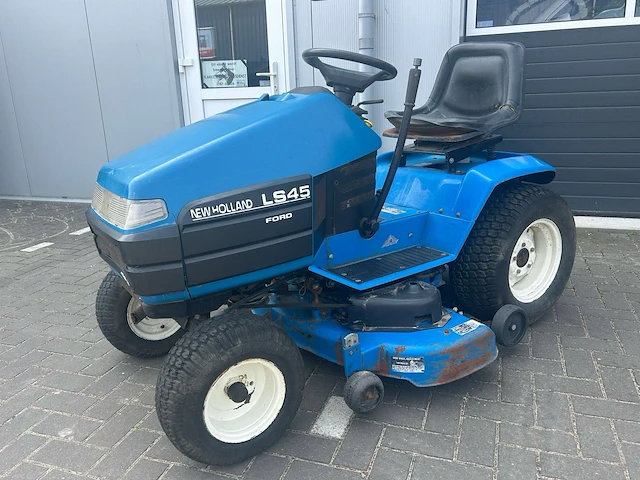 Minitractor new holland ls45 hydro benzine met maaidek - afbeelding 1 van  1