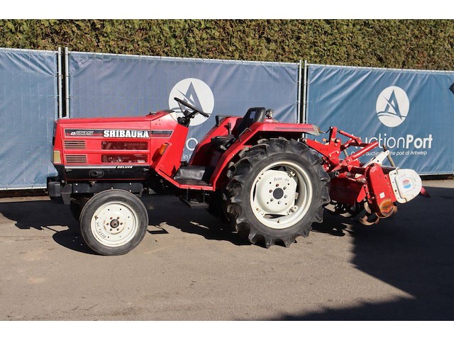 Minitractor shibaura d235 met frees 23pk - afbeelding 1 van  1