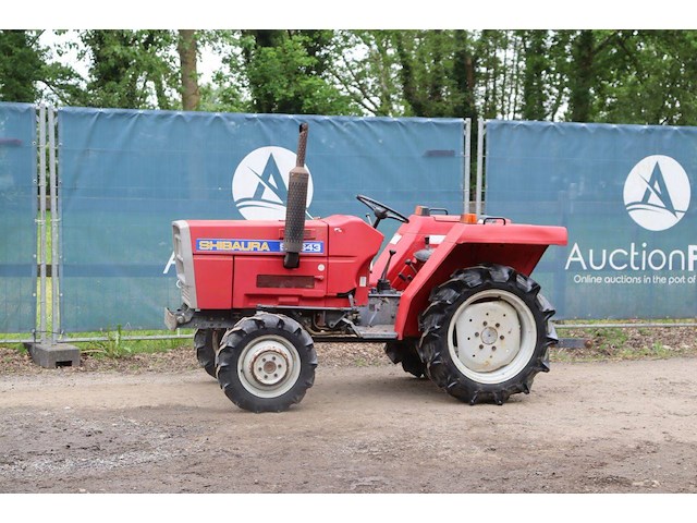Minitractor shibaura sd1643 diesel 16pk - afbeelding 1 van  1