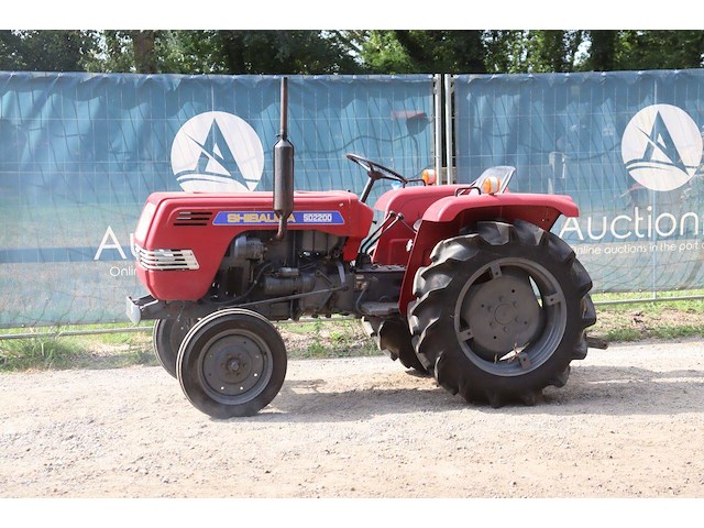 Minitractor shibaura sd2200 diesel 22pk - afbeelding 1 van  1
