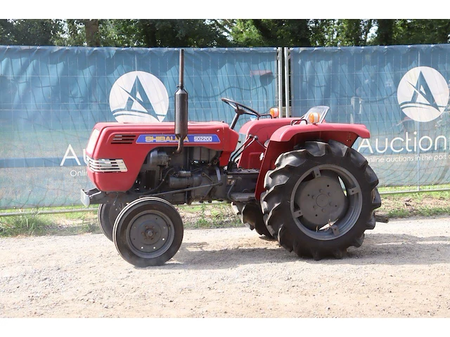 Minitractor shibaura sd2200 diesel 22pk - afbeelding 1 van  1
