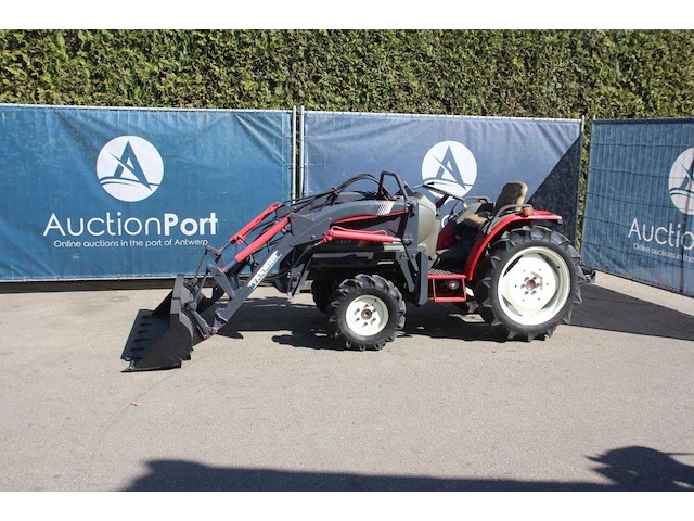 Minitractor yanmar f-200d diesel 20pk met voorlader - afbeelding 1 van  1