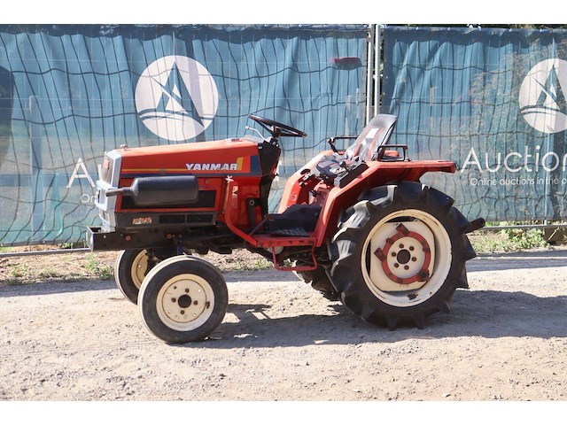 Minitractor yanmar f17 diesel 17pk - afbeelding 1 van  1