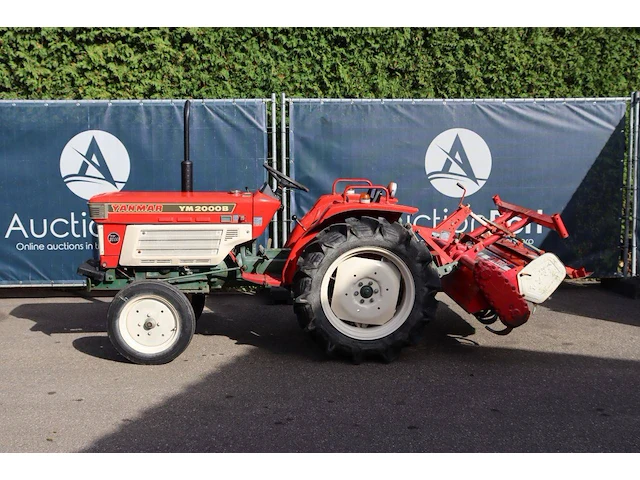 Minitractor yanmar ym 2000b diesel 24pk met grondfrees - afbeelding 1 van  1