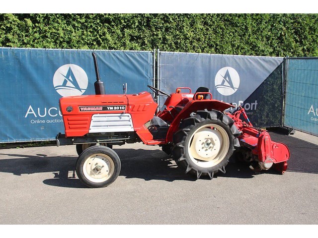 Minitractor yanmar ym 2010 diesel 20pk - afbeelding 1 van  1