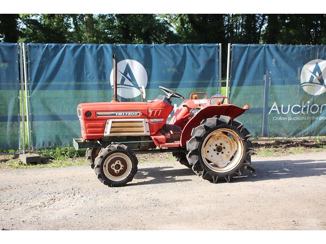 Minitractor yanmar ym1720d diesel 17pk - afbeelding 1 van  1