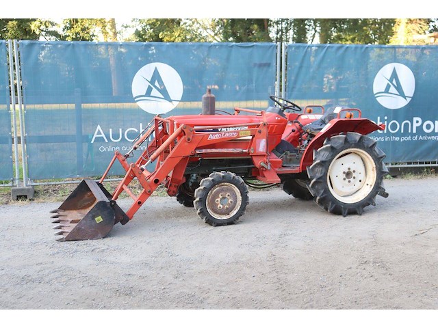 Minitractor yanmar ym1802d diesel 18pk met voorlader - afbeelding 1 van  1