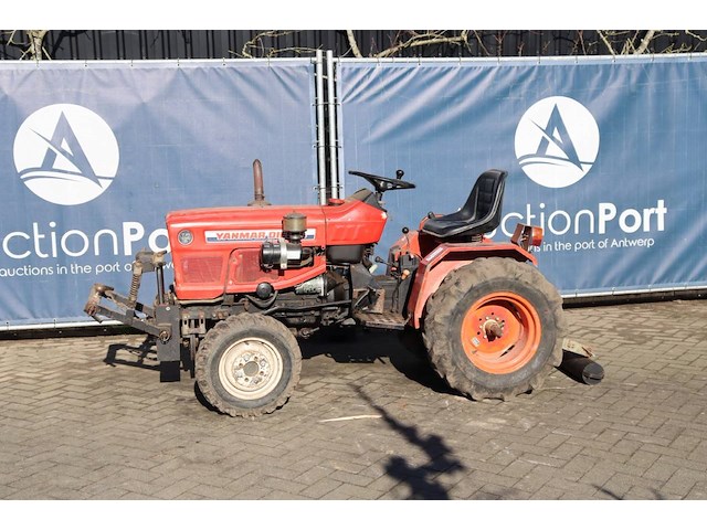 Minitractor yanmar ym186d diesel 18pk - afbeelding 1 van  1