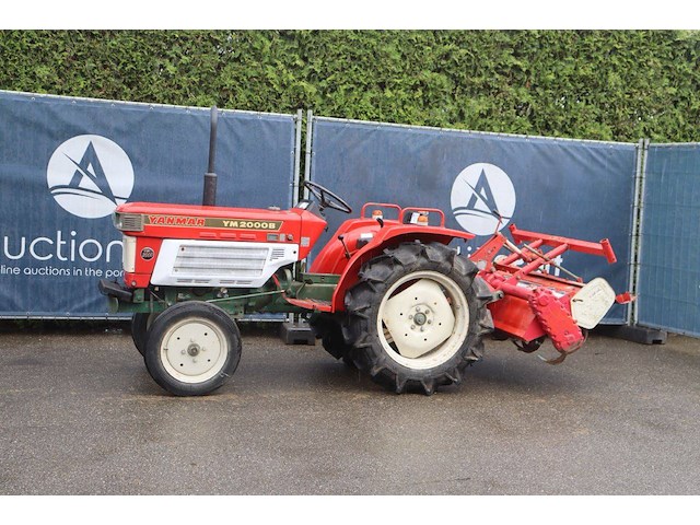 Minitractor yanmar ym2000b diesel 20pk met grondfrees - afbeelding 1 van  1