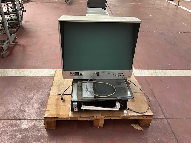 Minox microfiche leestoestel (vintage) - afbeelding 2 van  2