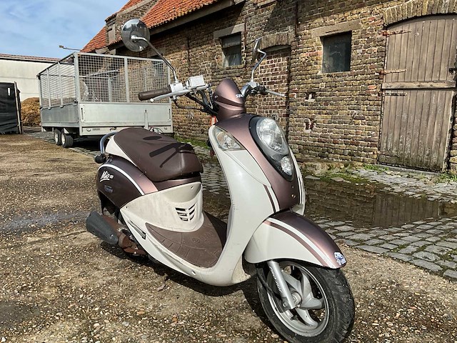 Mio mio 50 scooter - afbeelding 1 van  6