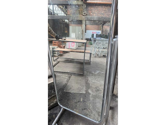 Miroir - afbeelding 3 van  3