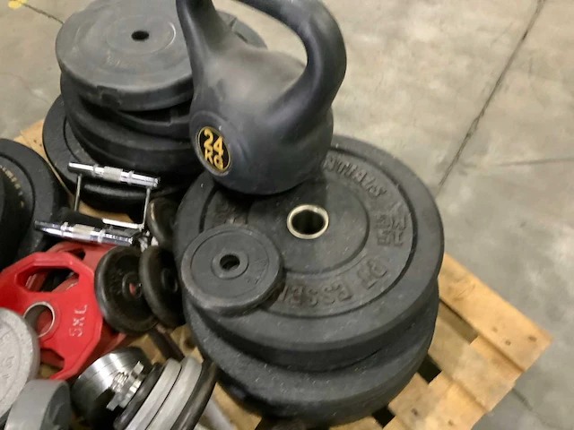 Mistery pallet diversen bumper kettlebell krachtstation - afbeelding 2 van  6
