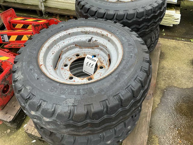 Mitas landbouw band+ velg (4x) - afbeelding 1 van  3