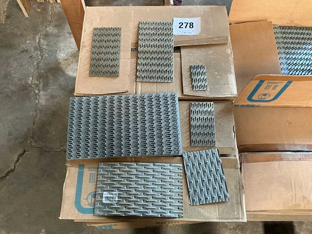 Mitek partij diverse nagelplaten voor houtverbindingen - afbeelding 1 van  9