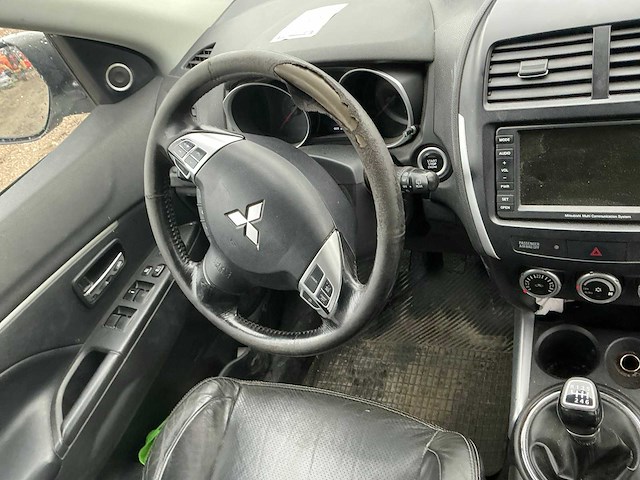 Mitsubishi - asx - car - 11-04-2011 - afbeelding 9 van  11