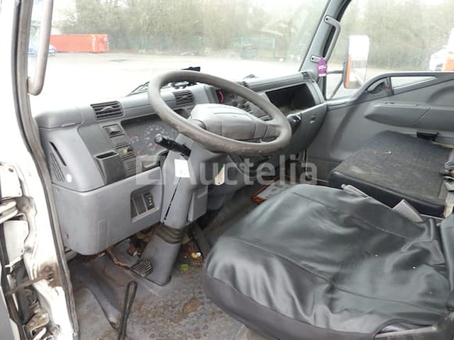 Mitsubishi canter 7c14 fuso (2006-250,382 km)(vin: tybfe85ph6dt01371 ) - afbeelding 16 van  27