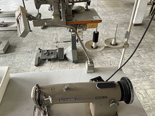 Mitsubishi coffez putsteek machine - afbeelding 4 van  9