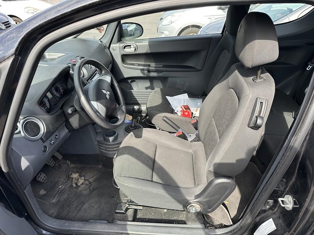 Mitsubishi colt 3p/d colt 1.1i,2012 - afbeelding 32 van  33