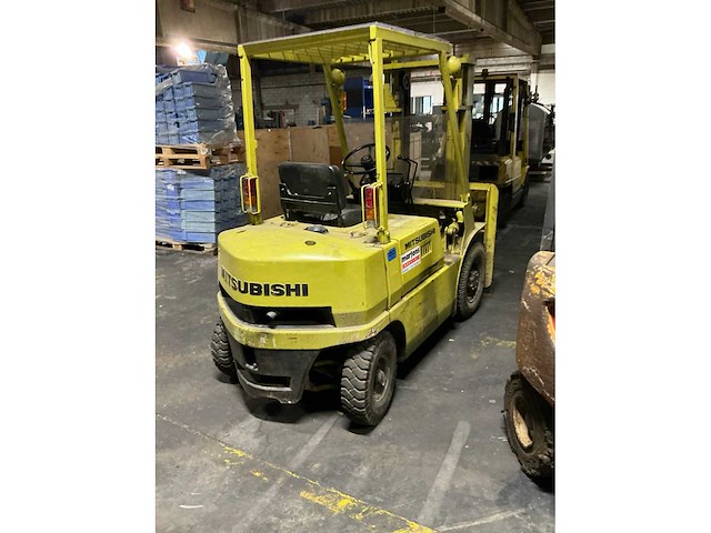 Mitsubishi fd20 vorkheftruck - afbeelding 10 van  11