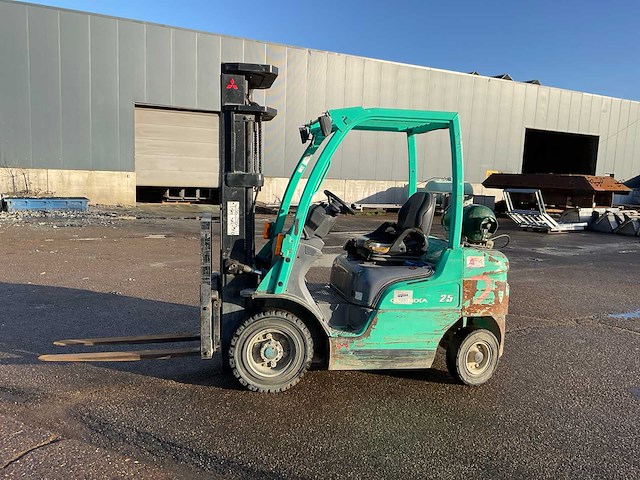 Mitsubishi fg25n vorkheftruck - afbeelding 12 van  16