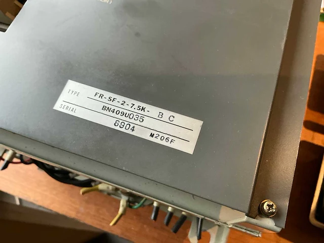 Mitsubishi freqrol fr-sf frequentieregelaar - afbeelding 3 van  5