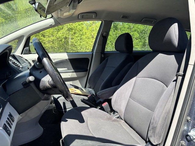 Mitsubishi grandis, 2007 - afbeelding 34 van  36