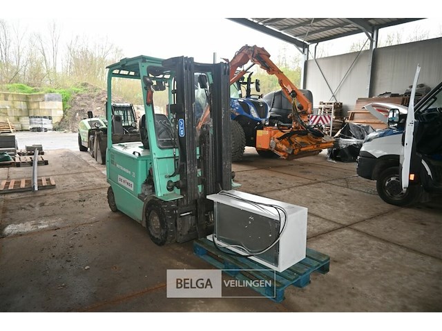 Mitsubishi heftruck - afbeelding 1 van  13