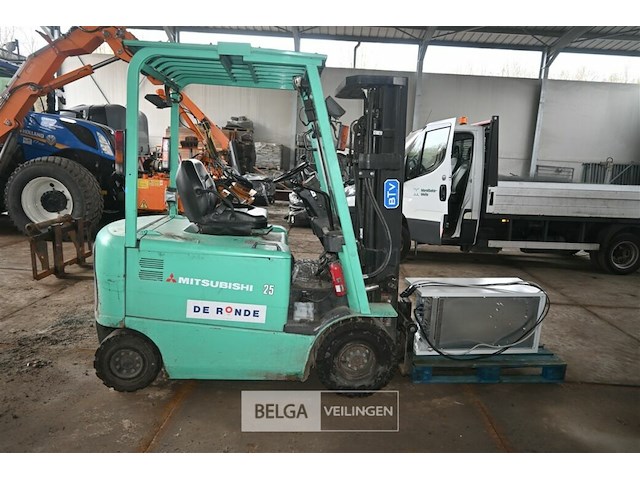 Mitsubishi heftruck - afbeelding 6 van  13
